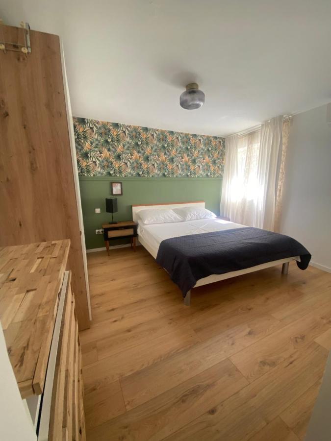Apartman Oleandar Kastela Exterior photo